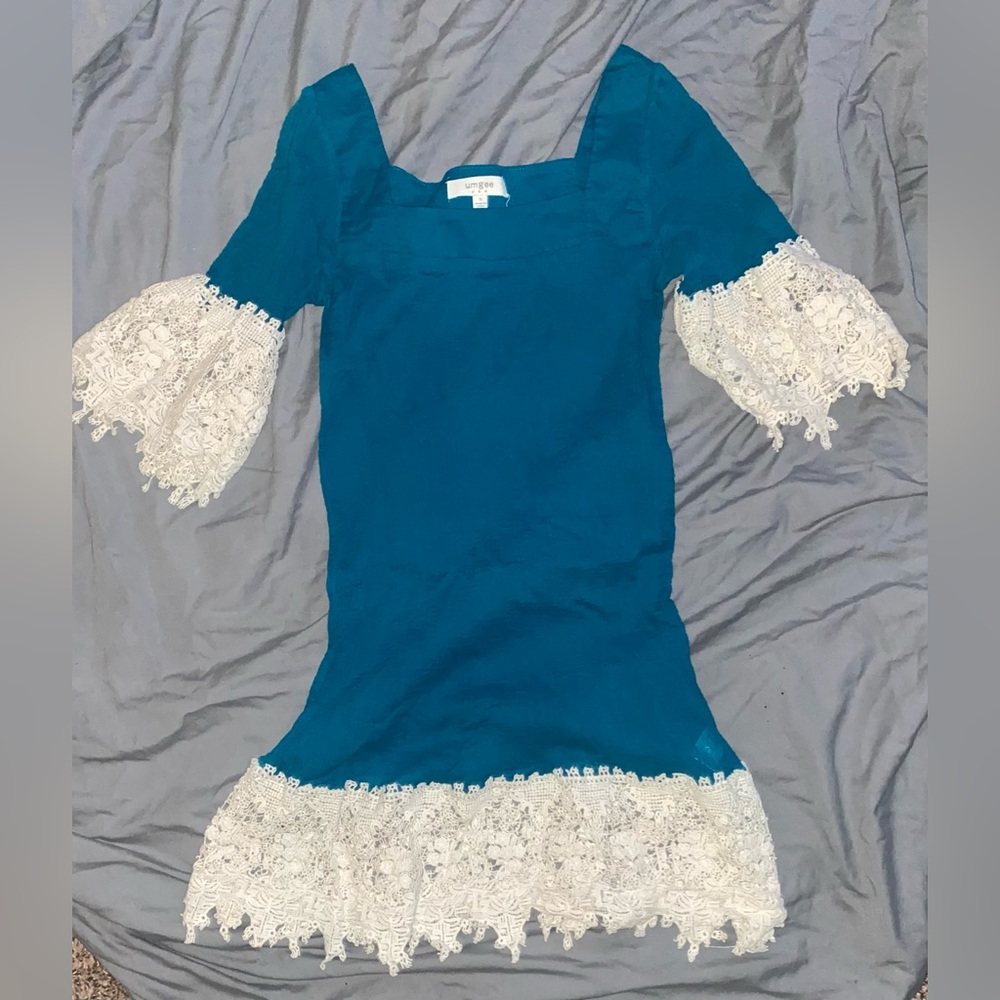 umgee 3/4 length sleeve, knee length dress